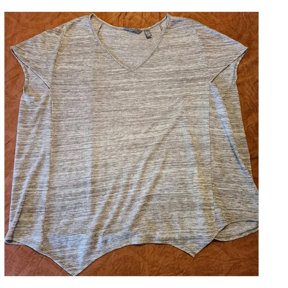 Lisa Rinna Sleeveless Top Women's Size Large V-Neck Pullover Breathable (AF)